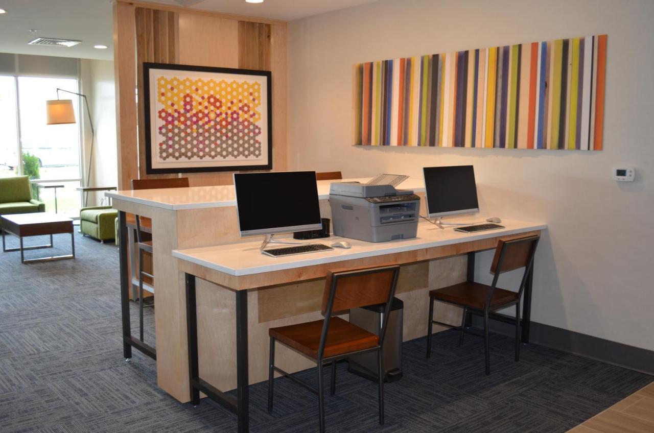 Holiday Inn Express & Suites - Charlotte Ne - University Area, An Ihg Hotel Eksteriør billede