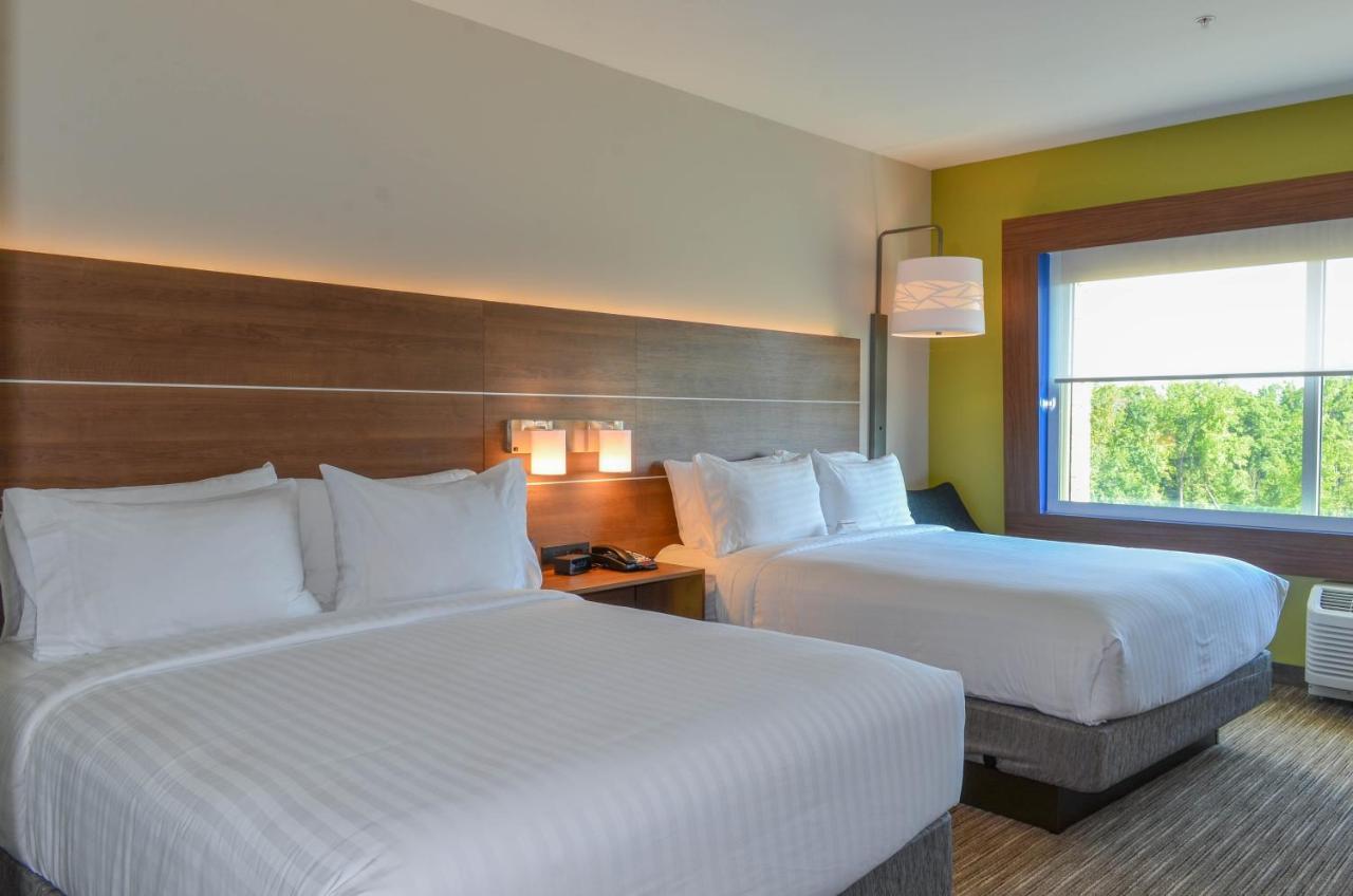 Holiday Inn Express & Suites - Charlotte Ne - University Area, An Ihg Hotel Eksteriør billede